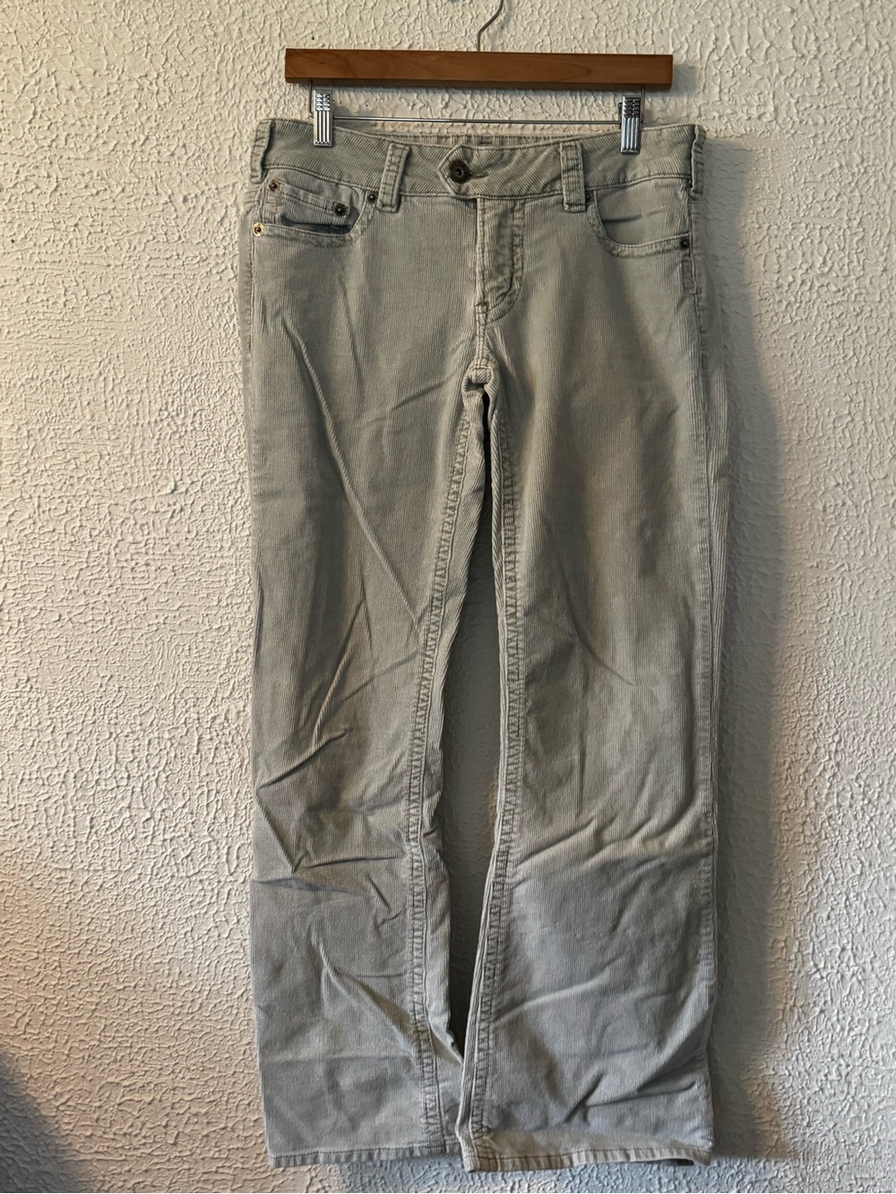 Silver Jeans Women's Boot Cut Corduroy Jeans - Light Gray